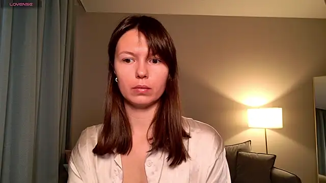 Snapshot of EllaCanny chatting on 05.09.26 EllaCanny online show from 05.09.26