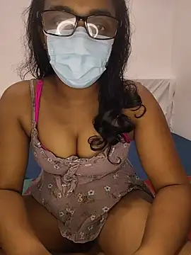 Snapshot of sexybolegirl chatting on 06.18.26 sexybolegirl online show from 06.18.26