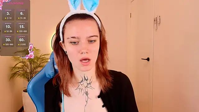 Snapshot of Elastikisss chatting on 09.27.25 Elastikisss online show from 09.27.25