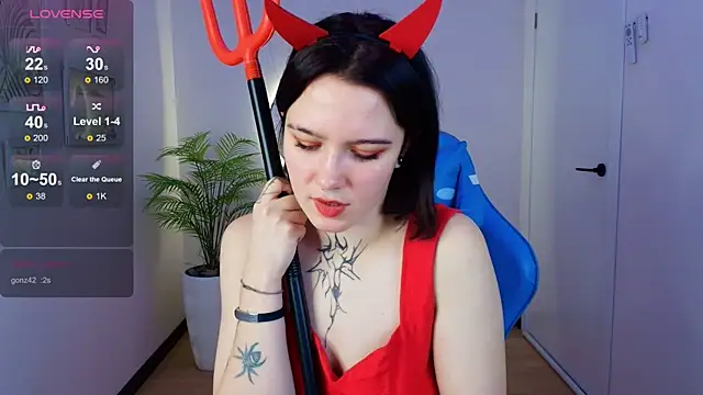 Snapshot of Elastikisss chatting on 11.02.25 Elastikisss online show from 11.02.25