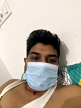 Snapshot of luckyboyhot4444 chatting on 09.23.25 luckyboyhot4444 online show from 09.23.25