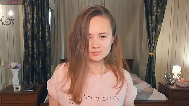 Crysta1Eva  online show from 10.31.25