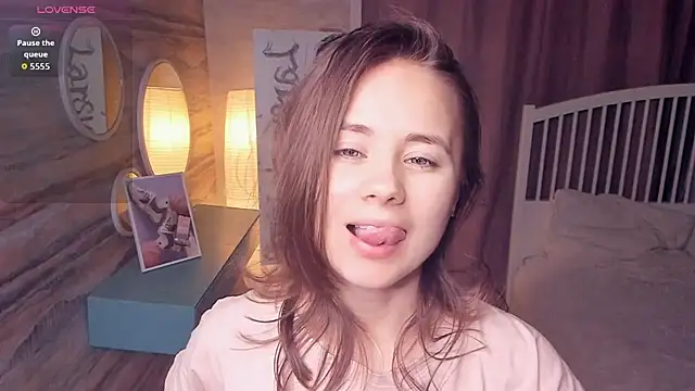 Crysta1Eva  online show from 11.20.25