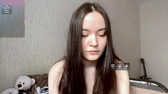 Snapshot of VividSienna chatting on 03.06.26 VividSienna online show from 03.06.26