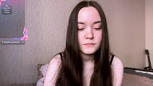 Snapshot of VividSienna chatting on 03.29.26 VividSienna online show from 03.29.26