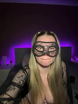 Snapshot of Cherrycolada chatting on 02.13.26 Cherrycolada online show from 02.13.26