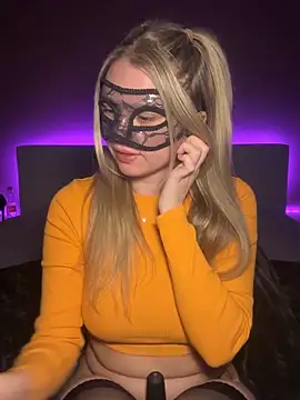 Snapshot of Cherrycolada chatting on 03.02.26 Cherrycolada online show from 03.02.26