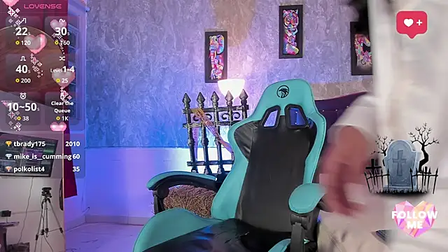 Snapshot of Lauren_smiles chatting on 11.01.25 Lauren smiles online show from 11.01.25