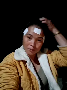 xuxulovezz online show from 10.14.25