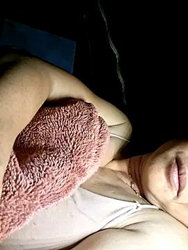 xuxulovezz online show from 03.18.26