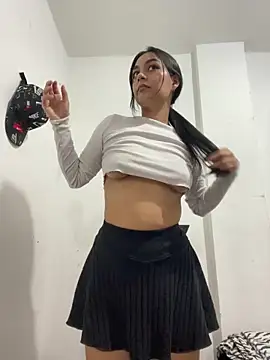 Snapshot of Selene_Wings22 chatting on 10.24.25 Selene Wings22 online show from 10.24.25