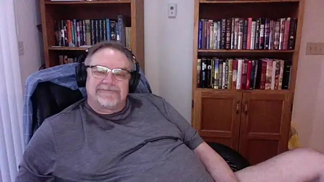 Vinyl22xh online show from 04.16.26