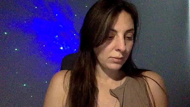 Snapshot of Myronell chatting on 10.01.25 Myronell online show from 10.01.25
