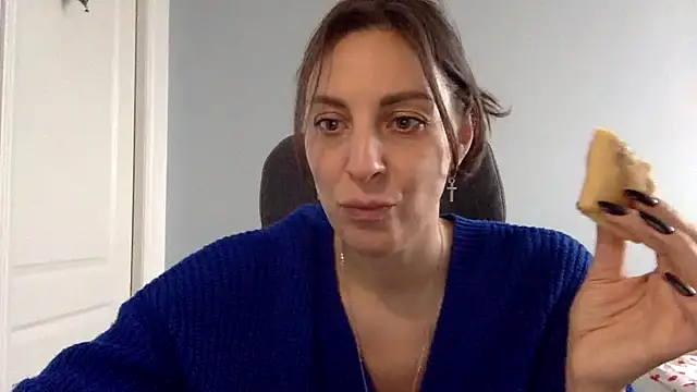 Snapshot of Myronell chatting on 10.14.25 Myronell online show from 10.14.25