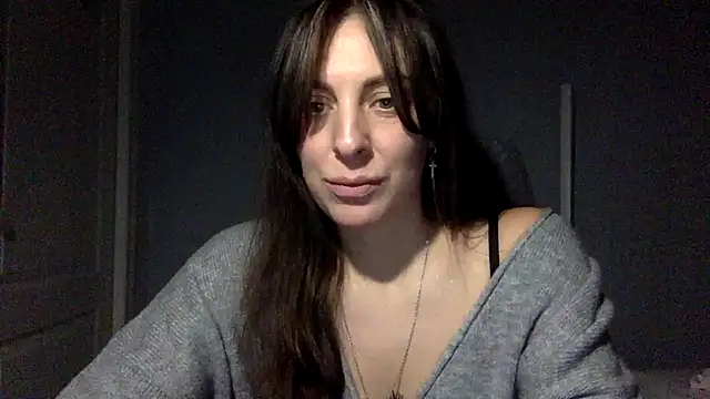 Snapshot of Myronell chatting on 11.05.25 Myronell online show from 11.05.25