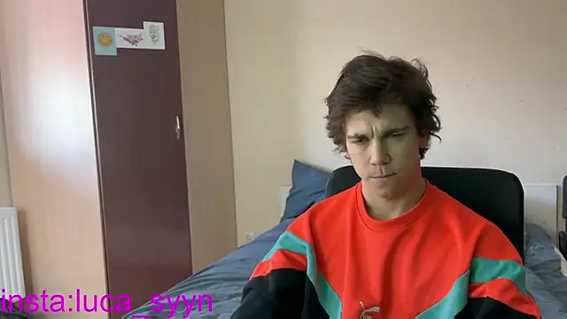 Snapshot of luca_syn chatting on 09.30.25 luca syn online show from 09.30.25