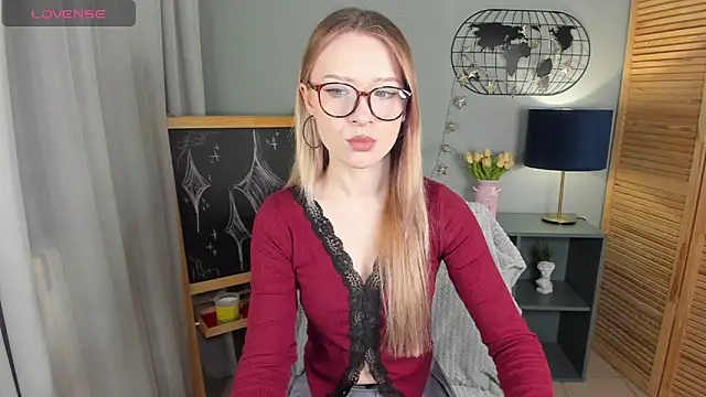 elliupp online show from 04.17.26