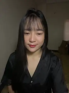 Snapshot of Be_xinh chatting on 10.23.25 Be xinh online show from 10.23.25