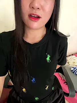 Snapshot of Be_xinh chatting on 11.05.25 Be xinh online show from 11.05.25