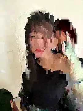 Snapshot of Be_xinh chatting on 11.13.25 Be xinh online show from 11.13.25