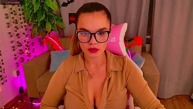 Snapshot of KellyHayden chatting on 11.01.25 KellyHayden online show from 11.01.25