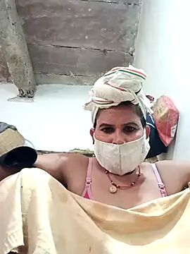 Sushmita Love online show from 09.28.25