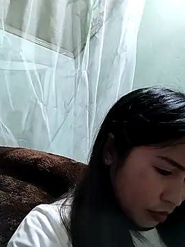 Mai4568 online show from 10.17.25