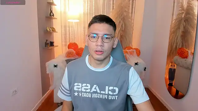 marcuswildx online show from 10.03.25