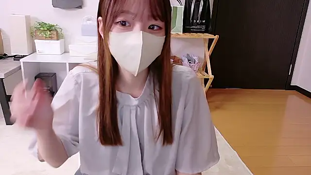 Snapshot of saku_sakura_ chatting on 10.05.25 saku sakura online show from 10.05.25