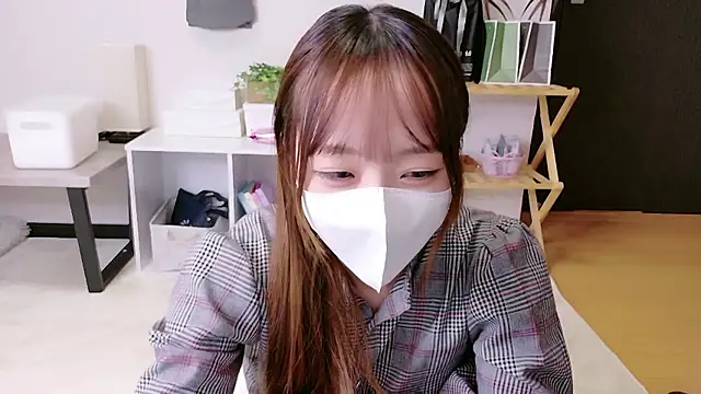 Snapshot of saku_sakura_ chatting on 11.03.25 saku sakura online show from 11.03.25