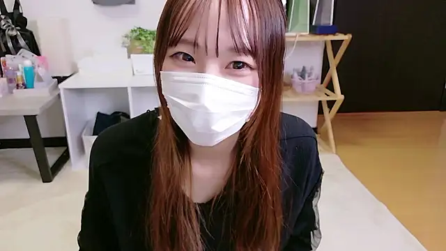 Snapshot of saku_sakura_ chatting on 11.05.25 saku sakura online show from 11.05.25