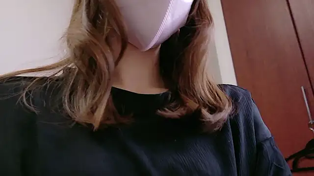 Snapshot of saku_sakura_ chatting on 11.10.25 saku sakura online show from 11.10.25