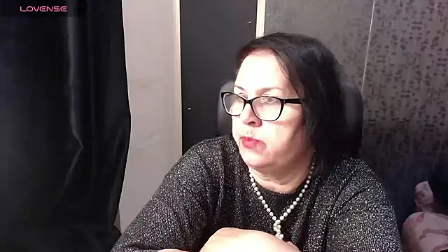 MissSanjanne online show from 04.21.26