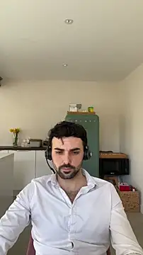 eauminerale online show from 02.25.26