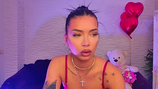 Snapshot of MeganSin_ chatting on 02.13.26 MeganSin online show from 02.13.26