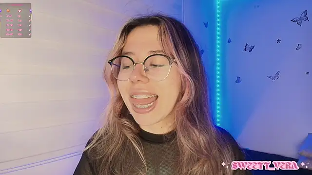 Snapshot of sweettvera chatting on 10.09.25 sweettvera online show from 10.09.25