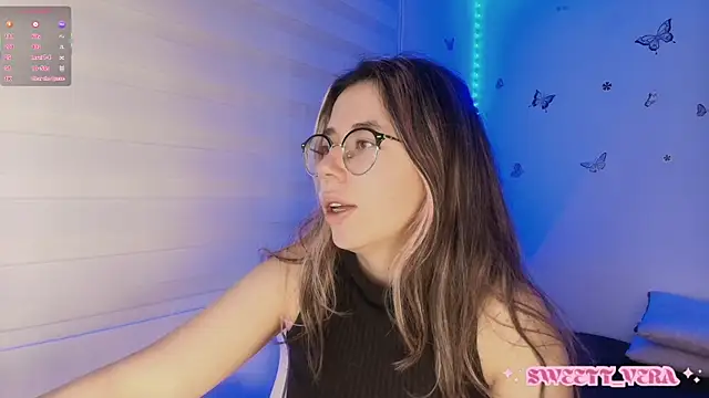 Snapshot of sweettvera chatting on 10.24.25 sweettvera online show from 10.24.25