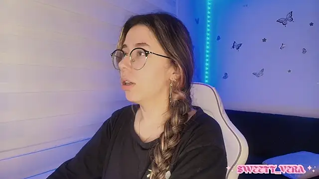 Snapshot of sweettvera chatting on 11.03.25 sweettvera online show from 11.03.25