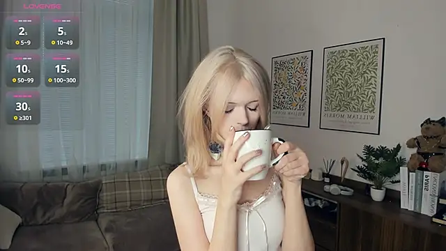 LaureMestler online show from 11.22.25