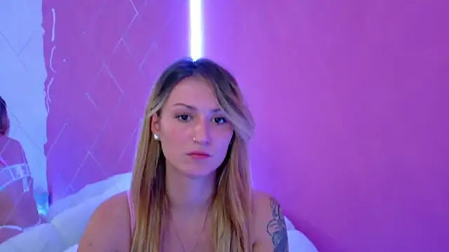 Snapshot of Anaayss_ chatting on 10.03.25 Anaayss online show from 10.03.25