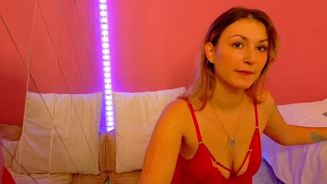 Snapshot of Anaayss_ chatting on 11.14.25 Anaayss online show from 11.14.25