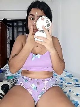 Snapshot of Sashalana chatting on 10.01.25 Sashalana online show from 10.01.25