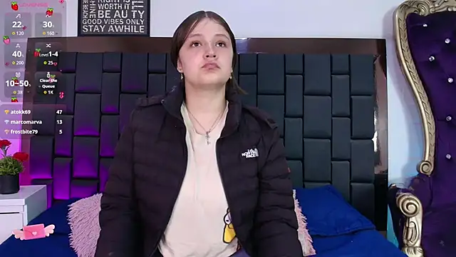 Snapshot of Krystal_Heartss chatting on 11.11.25 Krystal Heartss online show from 11.11.25