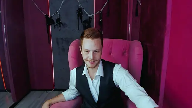 Snapshot of LeoMooree chatting on 10.09.25 LeoMooree online show from 10.09.25