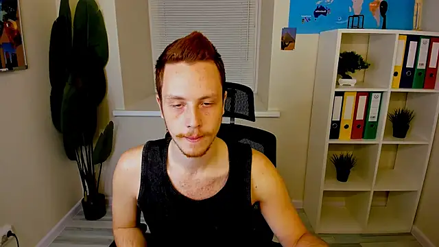 Snapshot of LeoMooree chatting on 10.20.25 LeoMooree online show from 10.20.25