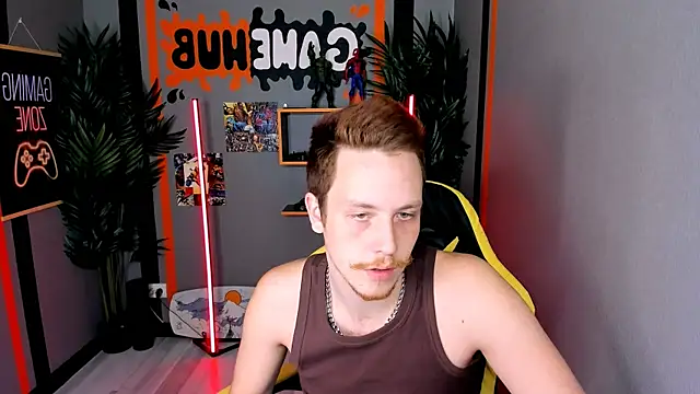 Snapshot of LeoMooree chatting on 10.27.25 LeoMooree online show from 10.27.25