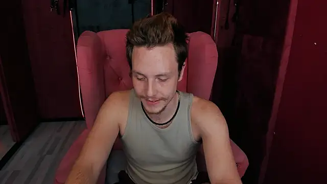 Snapshot of LeoMooree chatting on 11.14.25 LeoMooree online show from 11.14.25