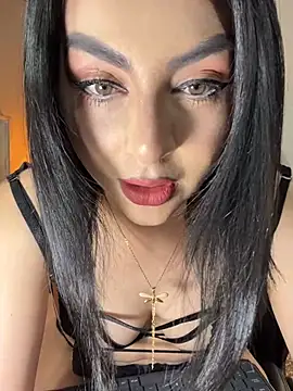 Snapshot of LlianneDiamond1 chatting on 02.12.26 LlianneDiamond1 online show from 02.12.26
