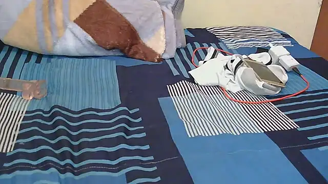 Pearl-Lissa online show from 10.27.25