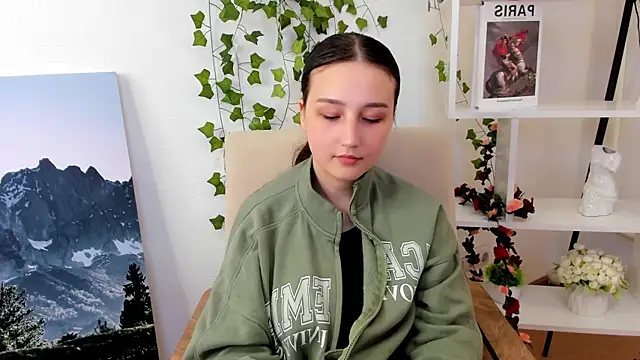 MittieRichison online show from 09.26.25